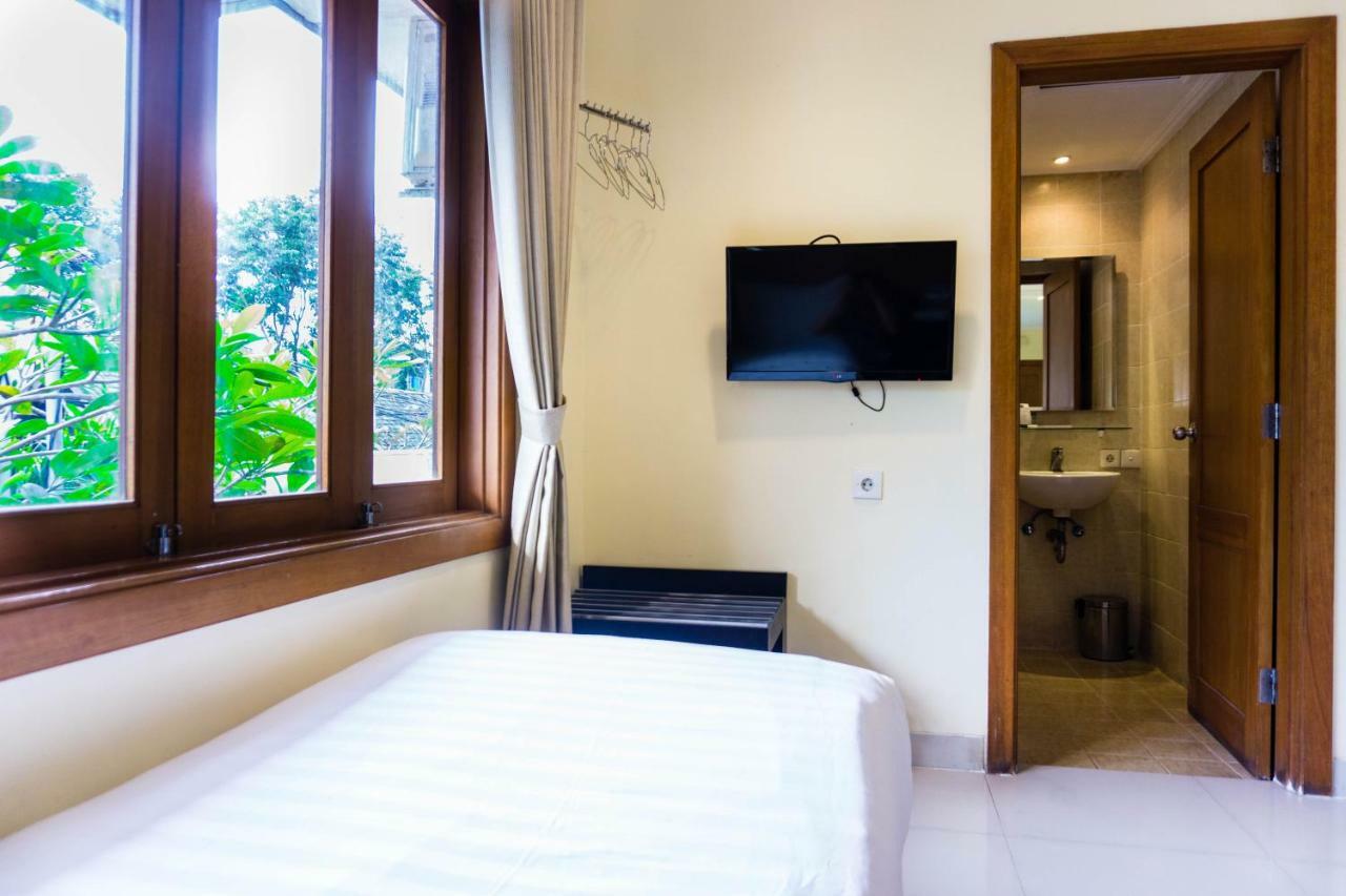 Villa Country Residence Surabaya Buitenkant foto