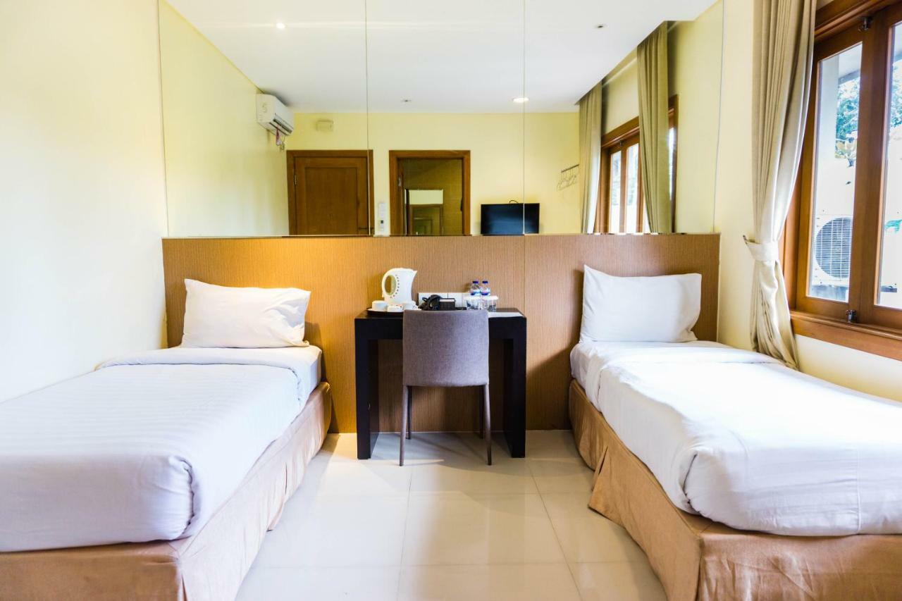 Villa Country Residence Surabaya Buitenkant foto
